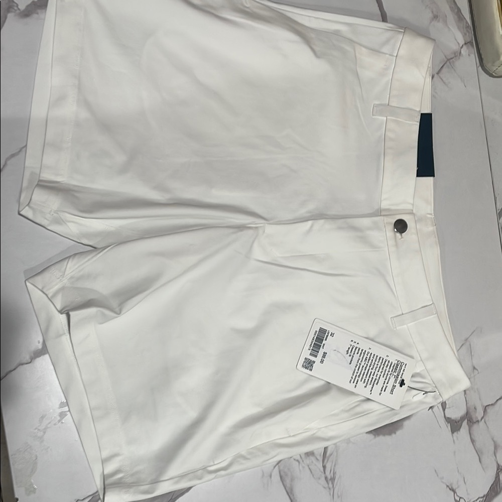 Lululemon Athletica White Athletic Shorts for Active Comfort